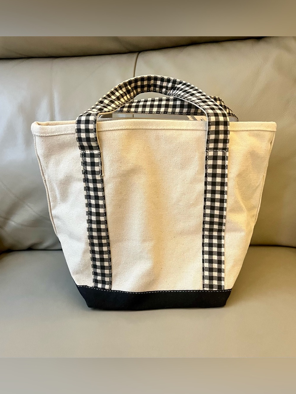 🐶 Bernedoodle Canvas Tote Bag with Beaded Coin Purse- NWT viral doodle tote 🖤🤍 - Picture 4 of 5
